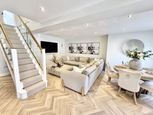 Photo 31- click for photo gallery